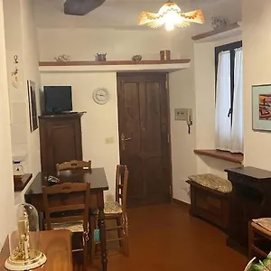 Casa Nicoletta , Sarteano Italia